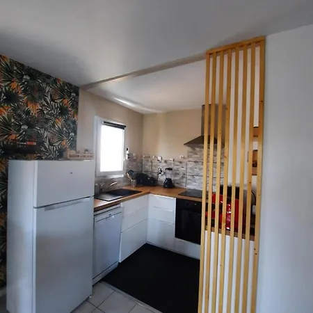 Appartamento Coeur Marina Climatise Terrasse Parking Fréjus Esterno foto