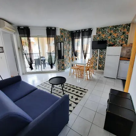 Appartamento Coeur Marina Climatise Terrasse Parking Fréjus Esterno foto
